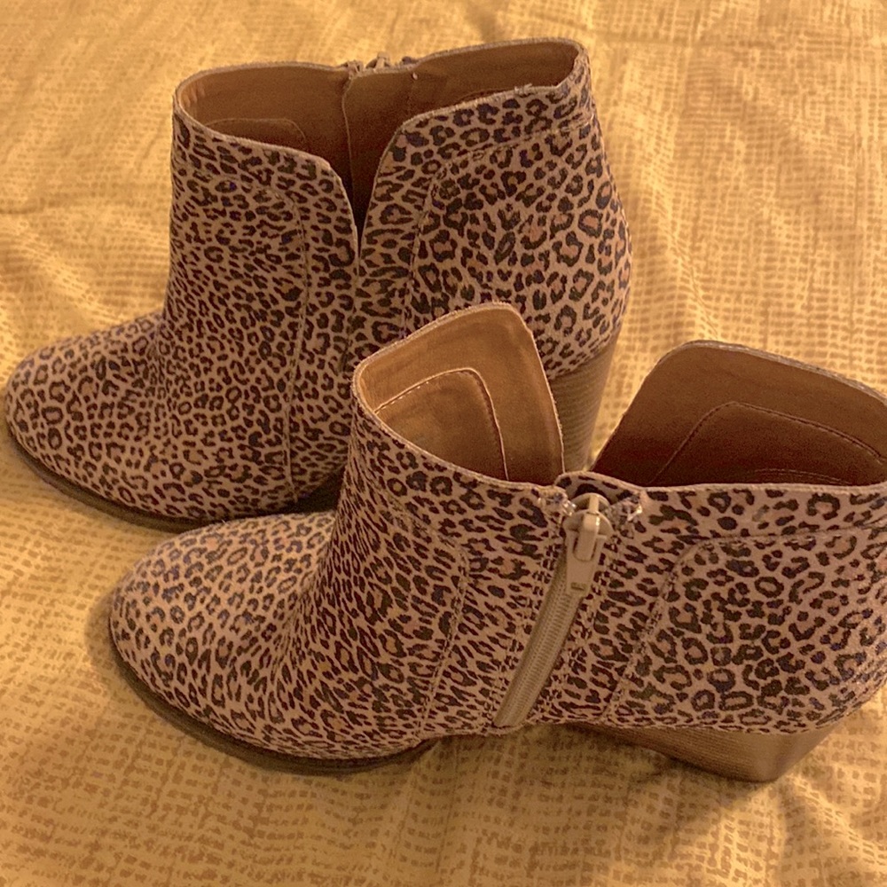 Lucky Brand Women’s Yabba Leopard Wedge Size 9